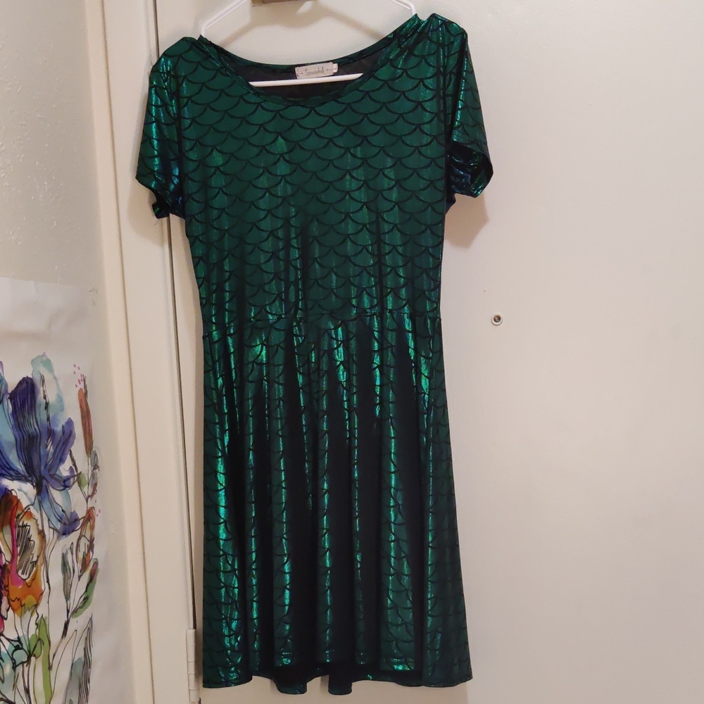 Green Mermaid Scale Midi Dress
